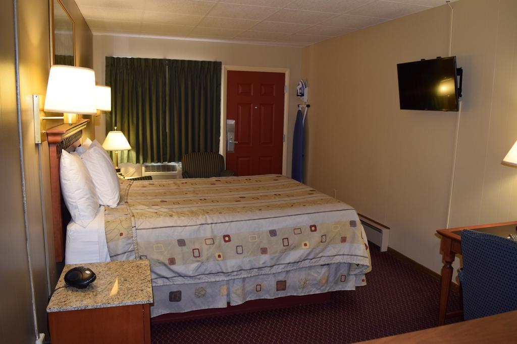 Economy Motel Taylorville